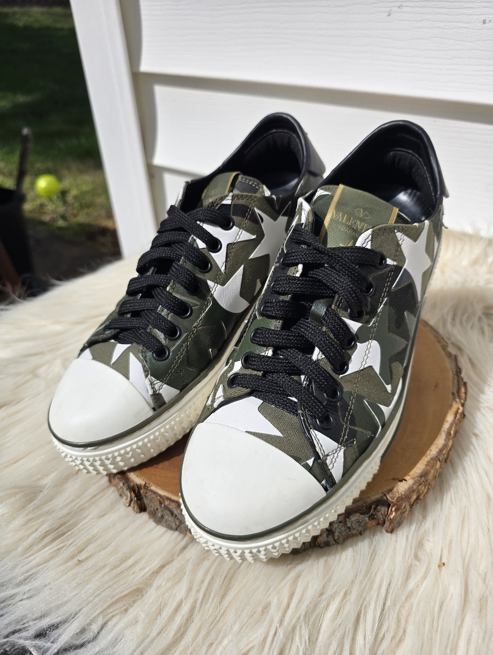 VALENTINO